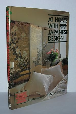 Immagine del venditore per AT HOME WITH JAPANESE DESIGN Accents, Structure and Spirit venduto da Evolving Lens Bookseller