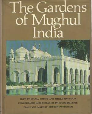 Imagen del vendedor de The Gardens of Mughul India. A history and a guide a la venta por Bij tij en ontij ...