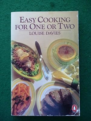 Imagen del vendedor de Easy Cooking for One or Two a la venta por Shelley's Books