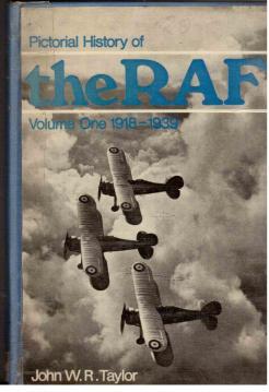 Bild des Verkufers fr Pictorial History of the RAF: Volume one 1918-1939 zum Verkauf von Antiquariat Jterbook, Inh. H. Schulze