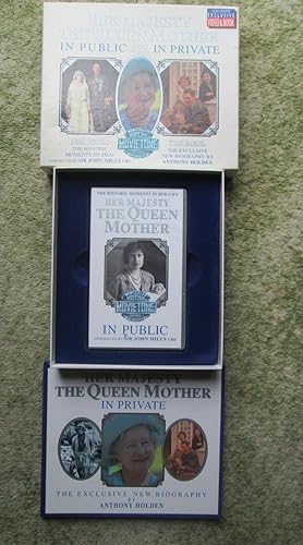 Bild des Verkufers fr Her Majesty The Queen Mother in Public and In Private. (Video + Book Collector's Edition) zum Verkauf von Buybyebooks