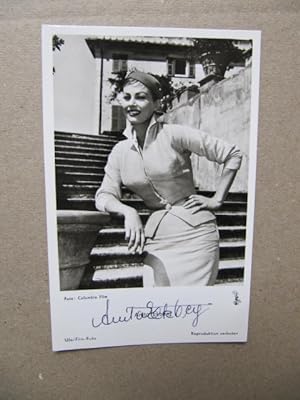Signierte Echte Fotografie-Autogrammkarte. Von Ekberg voll mit Kugelschreiber unterschrieben.