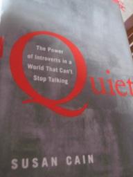 Immagine del venditore per Quiet The Power of Introverts In a World That Can`t Stop Talking venduto da Alte Bcherwelt