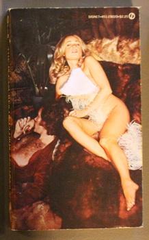 Bild des Verkufers fr The Pleasures of Cloris - A Frankly sexual novel of shamless debauchery. (On cover One Naked Lady with One Man.) zum Verkauf von Comic World