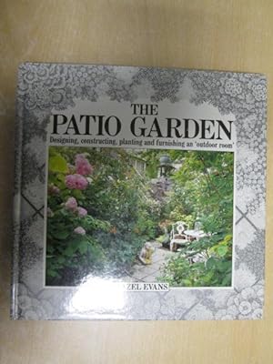 Immagine del venditore per THE PATIO GARDEN. venduto da Goldstone Rare Books