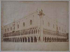 Venezia. Il Palazzo Ducale e la colonna