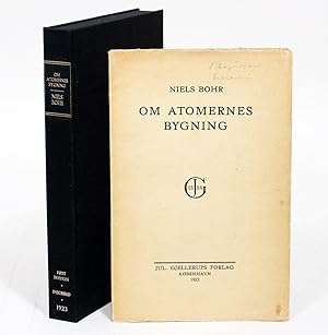 Om Atomernes Bygning [On the Structure of Atoms]