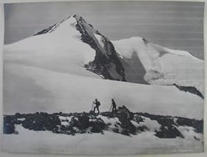 Oelgruben-Joch. Original-Fotografie mit einbelichtetem Titel, Silbergelatine, (Würthle & Sohn?) u...