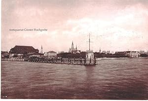 Konstanz. Blick vom Bodensee über den Hafen zur Stadt.