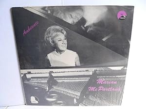 Image du vendeur pour Ambiance - The Marian McPartland Trio. [Besetzung: Marian McPartland (pno), Michael Moore (b), Jimmy Madison (dr), Billy Hart (dr); Recorded July 1970]. mis en vente par Kunze, Gernot, Versandantiquariat