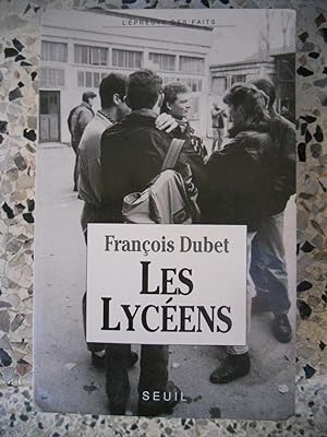 Bild des Verkufers fr Les lyceens zum Verkauf von Frederic Delbos