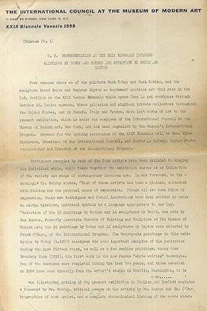 Imagen del vendedor de Tre comunicati stampa dattiloscritti, in occasione della partecipazione americana alla XXIX Biennale di Venezia del 1958, due in lingua inglese uno in italiano. Release no. 1: U.S. Representation at the XXIX Biennale Venezia 1958 includes paintings by Tobey and Rothko and sculpture by Smith and Lipton. (Si tratta di sei fogli dattiloscritti al recto, su carta intestata "The International Council at the Museum [.]"). Comunicato n. 2: Informazioni relative all'International Council del Museum of Modern Art di New York e all'International Program of Exhibition. (Si tratta di quattro fogli dattiloscritti al recto su carta intestata "The International Council at the Museum [.]"). Release n. 3: Background information on the museum of Modern Art, New York. (Si tratta di undici fogli dattiloscritti al recto su carta intestata "The International Council at the Museum [.]") a la venta por Libreria Oreste Gozzini snc