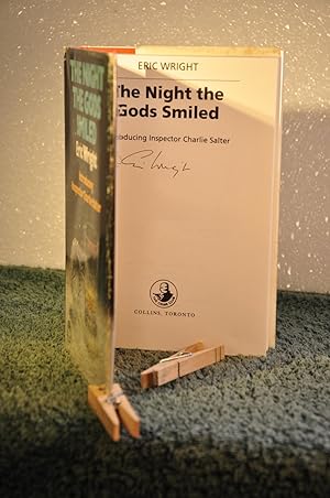 Immagine del venditore per The Night the Gods Smiled: Introducing Inspector Charlie Salter **SIGNED** venduto da Longs Peak Book Company