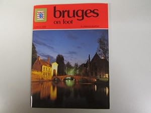 Image du vendeur pour Bruges on Foot mis en vente par Goldstone Rare Books