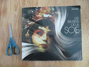 Seller image for Les sentiers de la soie for sale by Chez Libro17