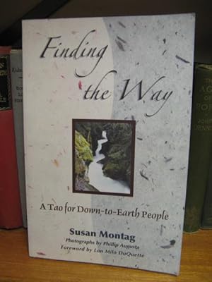 Bild des Verkufers fr Finding the Way: A Tao for Down-to-Earth People zum Verkauf von PsychoBabel & Skoob Books