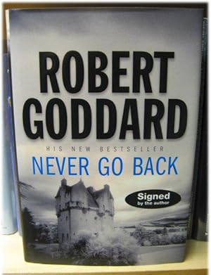 Bild des Verkufers fr Never Go Back zum Verkauf von PsychoBabel & Skoob Books