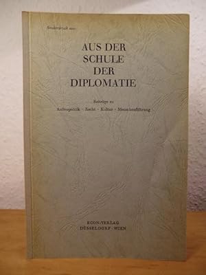 Bild des Verkufers fr Wirtschaftspolitische Aspekte der Aussenpolitik im Zeichen "friedlicher Koexistenz". Festschrift zum 70. Geburtstag von Peter Pfeiffer. Sonderdruck aus: Aus der Schule der Diplomatie zum Verkauf von Antiquariat Weber