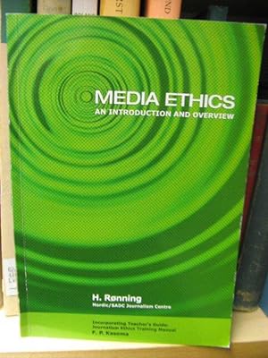 Bild des Verkufers fr Media Ethics: An Introduction and Overview zum Verkauf von PsychoBabel & Skoob Books