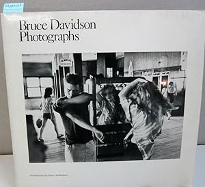 Image du vendeur pour BRUCE DAVIDSON PHOTOGRAPHS mis en vente par Midway Book Store (ABAA)