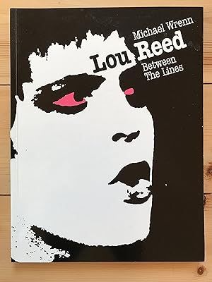 Bild des Verkufers fr Lou Reed: Between the Lines zum Verkauf von Aullay Books