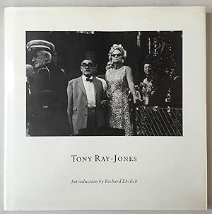 Immagine del venditore per Tony Ray-Jones: A Retrospective View venduto da RRB Photobooks