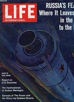 Seller image for LIFE, INTERNATIONAL EDITION, VOL. 33, N 6, SEPT. 1962 (Contents: WORLD EVENTS. Science finds new clues to the mysteries of lightning's fearsome bolts. Two faces of Soviet power: a dead German youth haunts Russian celebrations of the great space.) for sale by Le-Livre