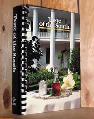 Bild des Verkufers fr Taste of the South zum Verkauf von cookbookjj