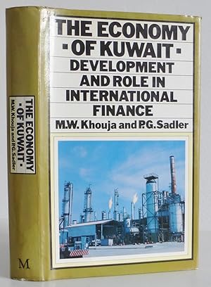 Imagen del vendedor de The Economy of Kuwait, Development and Role in International Finance a la venta por Interquarian