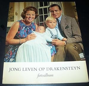 Seller image for Jong Leven op Drakensteyn Fotoalbum for sale by Easy Chair Books