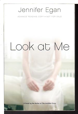 Seller image for LOOK AT ME. for sale by Bookfever, IOBA  (Volk & Iiams)