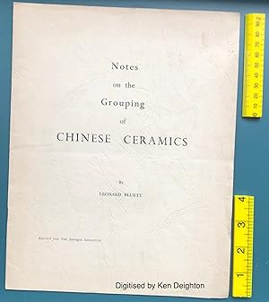 Image du vendeur pour Notes On The Grouping Of Chinese Ceramics Reprinted From The Antique Collector EXTREMELY SCARCE. 676INCLUDES TWO TIPPED IN PHOTOS OF VCPERIOD MARKS PLUS TYPED LETTER FROM THE ORIENTAL CERAMIC SOCIETY mis en vente par Deightons