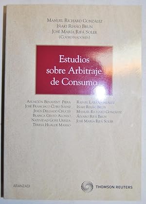 Image du vendeur pour ESTUDIOS SOBRE ARBITRAJE DE CONSUMO mis en vente par Fbula Libros (Librera Jimnez-Bravo)