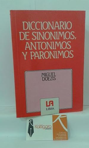 Seller image for DICCIONARIO DE SINNIMOS, ANTNIMOS Y PARNIMOS for sale by Librera Kattigara