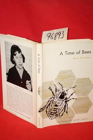 Image du vendeur pour A Time of Bees mis en vente par Princeton Antiques Bookshop