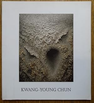 Kwang-Young Chun: Aggregation -- Painting, Relief and Sculpture