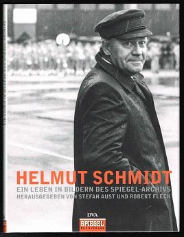 Bild des Verkufers fr Helmut Schmidt: Ein Leben in Bildern des Spiegel-Archivs. - zum Verkauf von Libresso Antiquariat, Jens Hagedorn