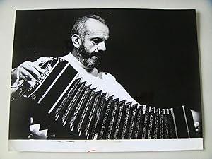 Imagen del vendedor de Astor Piazzolla a la venta por Cabalgando en un Silbido