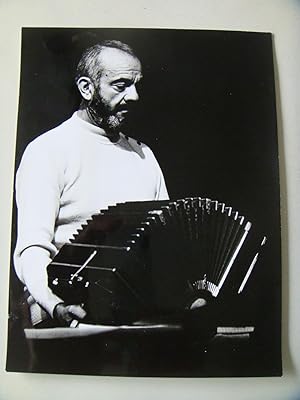 Imagen del vendedor de Astor Piazzolla a la venta por Cabalgando en un Silbido