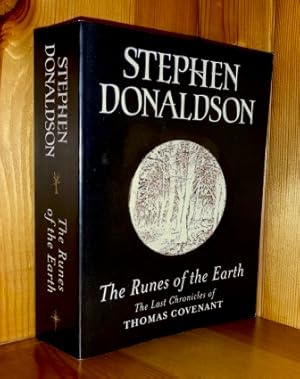 Imagen del vendedor de The Runes Of The Earth: 1st in the 'Last Chronicles Of Thomas Covenant' series of books a la venta por bbs