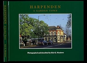 Immagine del venditore per Harpenden; A Garden Town [Signed] venduto da Little Stour Books PBFA Member