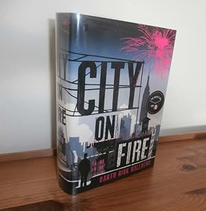 Imagen del vendedor de City on Fire a la venta por Kelleher Rare Books