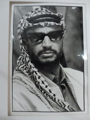 Bild des Verkufers fr Yasser Arafat. Algeri 1973. (Fotografia originale) zum Verkauf von Coenobium Libreria antiquaria