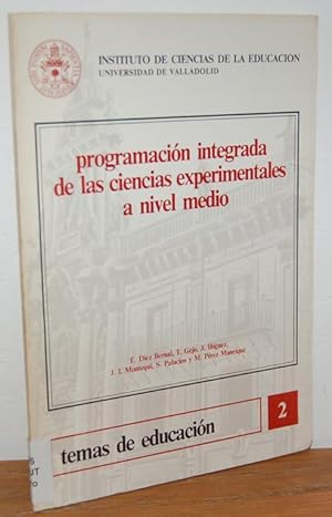 Seller image for PROGRAMACI�N INTEGRADA DE LAS CIENCIAS EXPERIMENTALES A NIVEL MEDIO for sale by EL RINC�N ESCRITO
