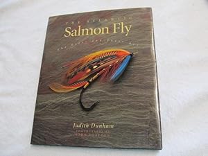 Immagine del venditore per The Atlantic Salmon Fly: The Tyers and Their Art. venduto da Bruce Cave Fine Fly Fishing Books, IOBA.