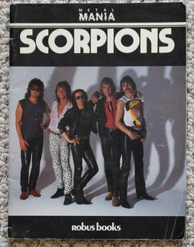 Imagen del vendedor de Metal Mania Scorpions (with Detached insert poster) a la venta por Comic World