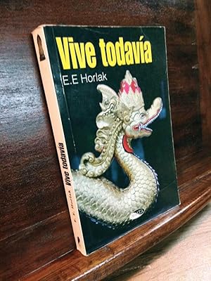 Imagen del vendedor de Vive todava a la venta por Libros Antuano
