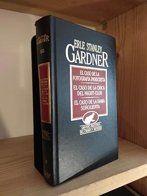 Immagine del venditore per El caso de la fotografia indiscreta, El caso de la chica del night-club, El caso de la dama soolienta venduto da Libros Antuano