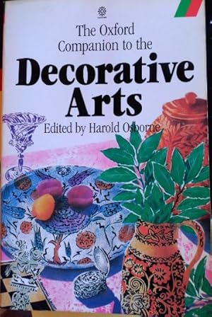 Imagen del vendedor de THE OXFORD COMPANION TO THE DECORATIVE ARTS. a la venta por Libreria Lopez de Araujo