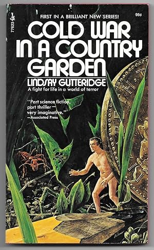 Bild des Verkufers fr Cold War in a Country Garden zum Verkauf von Dark Hollow Books, Member NHABA, IOBA